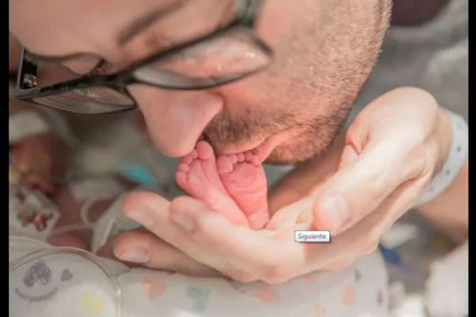[Video viral] “Adiós por ahora”: La emotiva despedida de un padre a su bebé moribundo