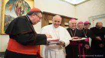 Papa Francisco recibe a Obispos de Bosnia Herzegovina. Foto: L'Osservatore Romano.