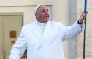 El Papa Francisco en la Audiencia General en la Plaza de San Pedro, 24 de febrero de 2016. Daniel Ibu00e1u00f1ez - ACI Prensa 