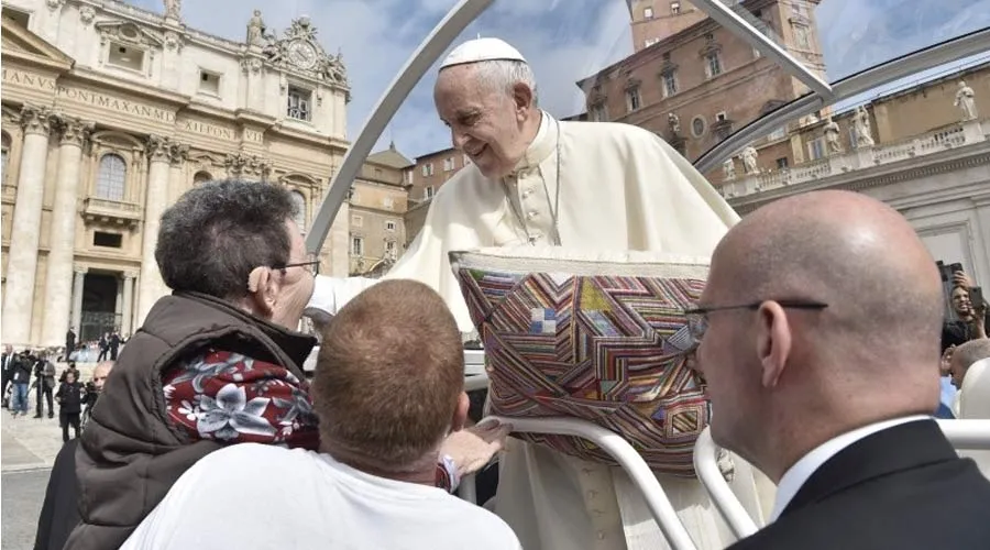 El Papa Francisco invita a ser valientes misioneros de la caridad cristiana