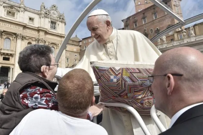 El Papa Francisco invita a ser valientes misioneros de la caridad cristiana