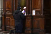 9 horas de confesiones: Así celebraba el Papa a la Virgen de Luján en Argentina