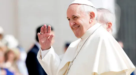 Hay que ser concretos en la confesión, aconseja el Papa Francisco en nuevo prólogo