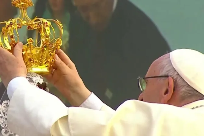 El Papa en Perú corona a la Virgen de la Puerta como Madre de Misericordia y la Esperanza