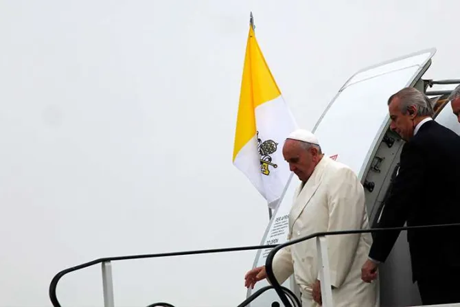 Papa Francisco volvió a Roma procedente de Japón