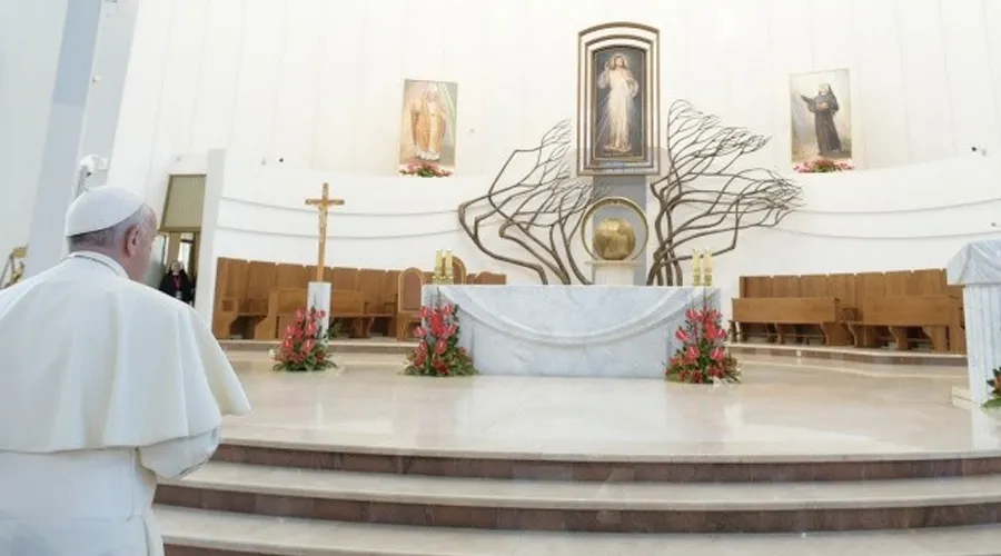Imagen referencial. Papa Francisco en Santuario de la Divina Misericordia en 2016. Foto: Vatican Media