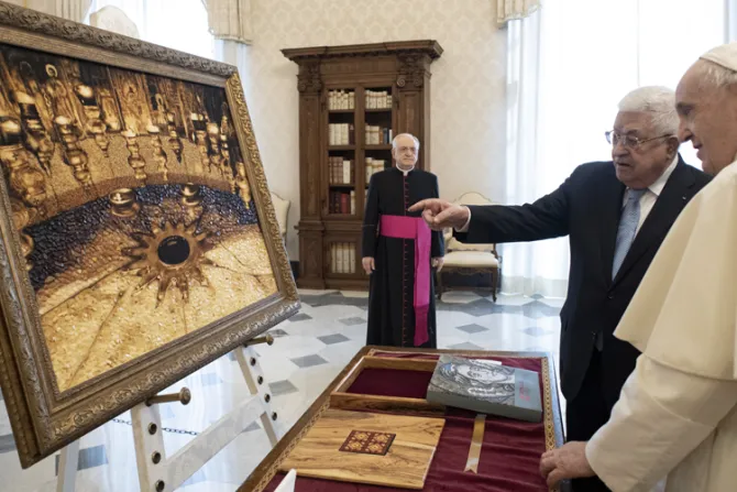 El Papa Francisco recibe en el Vaticano al presidente de Palestina 