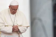 Papa Francisco reza por víctimas del atentado terrorista en Kenia