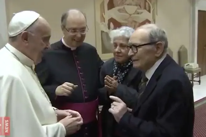 Papa Francisco llama a la viuda de Ennio Morricone, famoso compositor italiano
