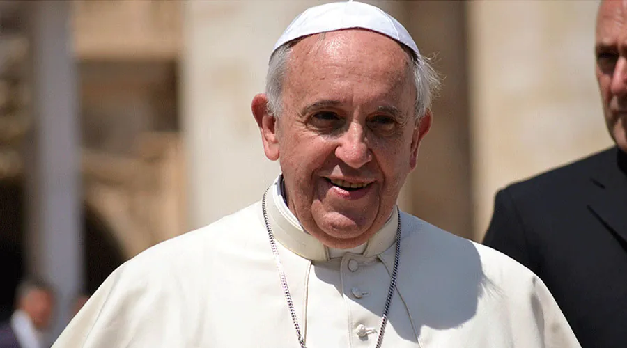 El Papa Francisco dice a los jóvenes que el sexo no es un tabú sino un don de Dios