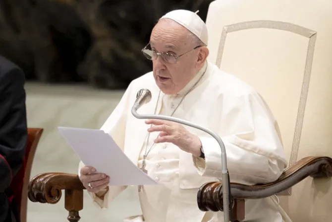 Papa Francisco advierte que el chisme es un “veneno mortal” y da este consejo para evitarlo