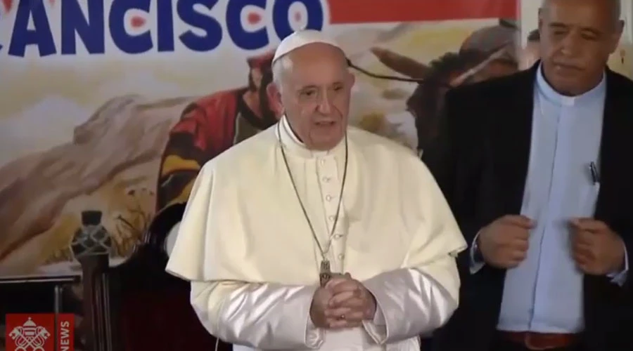 El Papa Francisco en la casa hogar El Buen Samaritano. Captura Youtube?w=200&h=150