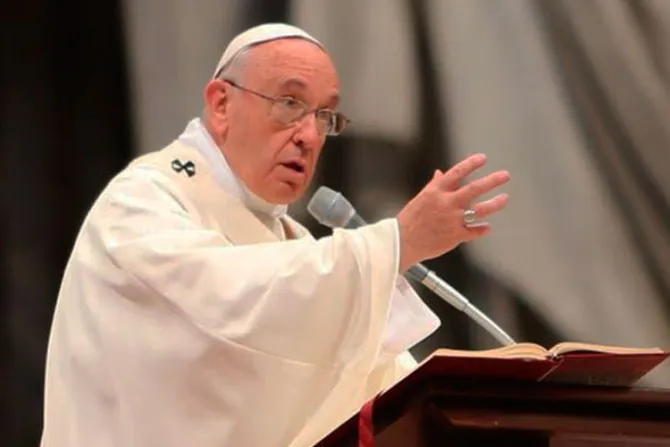 El Papa clausura Sínodo y pide defender a la Iglesia de ataques del diablo