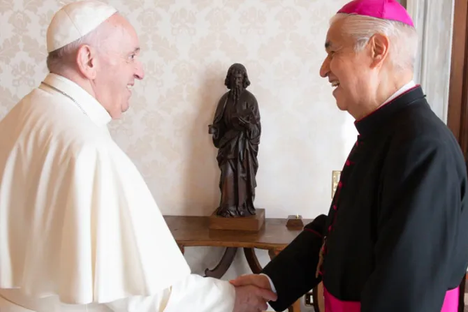 Papa Francisco recibe a presidente de obispos de México por un especial aniversario