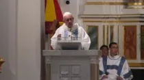 El Papa Francisco en la Misa de consagración del altar de la Catedral Basílica de Santa María La Antigua en Panamá. Foto: Vatican Media