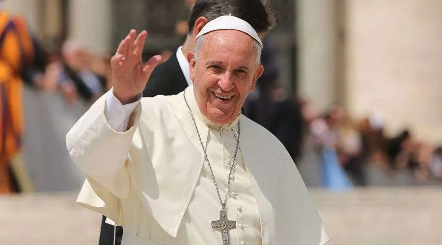 Papa Francisco telefonea a sacerdote para felicitarle por reflexión sobre la Navidad