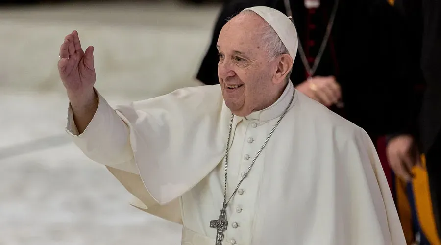 El Papa descarta visita a santuario mariano pero se unirá en peregrinación espiritual