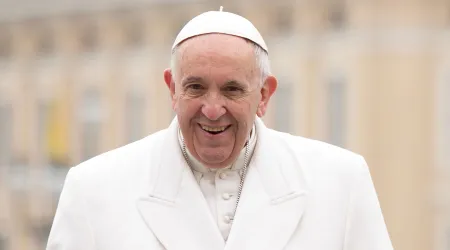 Papa Francisco: La política no está reservada solo a los gobernantes