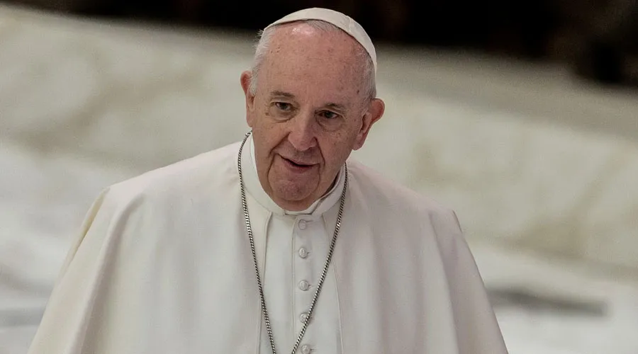 P. Spadaro explica declaraciones del Papa en film “Francesco” pero permanecen interrogantes