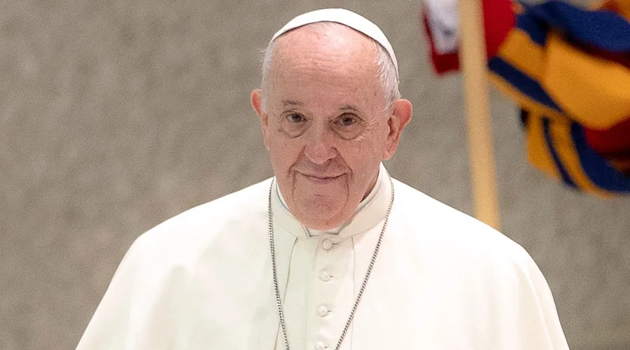Papa Francisco anuncia que viajará a 2 países en diciembre y una gira en 2022