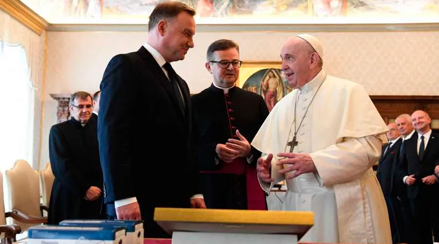 Papa Francisco y presidente de Polonia. Crédito: Vatican Media