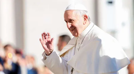 Papa Francisco recuerda por qué es importante ir a Misa los domingos