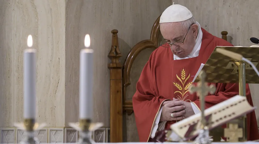 El Papa Francisco en la Misa de la casa Santa Marta. Foto: Vatican Media