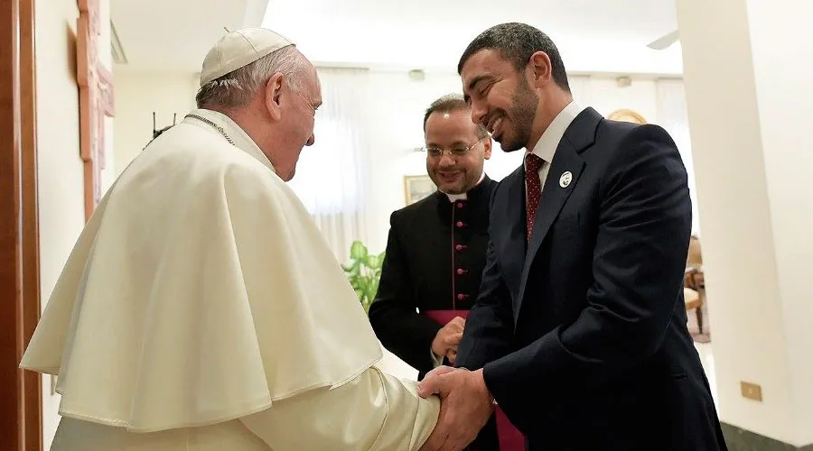 El Papa Francisco y Abdallah Ben Zayed Al Nahyan - Foto: Vatican Media / ACI Prensa