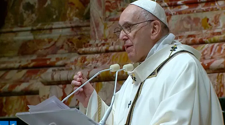 El Papa Francisco durante la Misa por la Solemnidad de la Natividad del Señor. Captura de video (Vatican News)