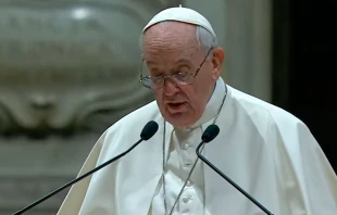 El Papa Francisco en la Basu00edlica de San Pedro este viernes 31 de diciembre en las Vu00edsperas de la Solemnidad de Maru00eda Madre de Dios. Cru00e9dito: Youtube Vatican News 