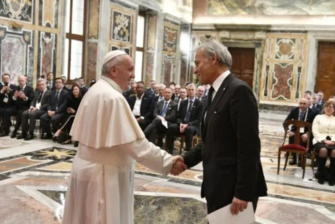 Papa Francisco: Las ferias pueden ayudar a una economía global más justa y humana