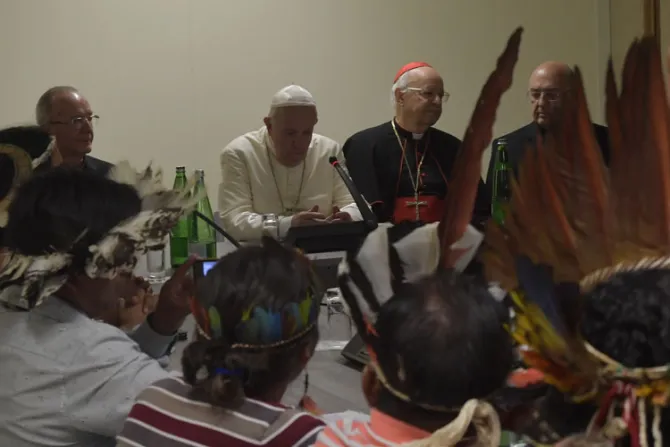 El Papa recibe a delegación de indígenas en el marco del Sínodo de la Amazonía