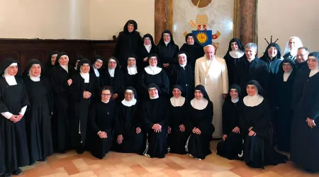 ¿De qué hablaron el Papa y las monjas de clausura que visitó por sorpresa? [VIDEO]