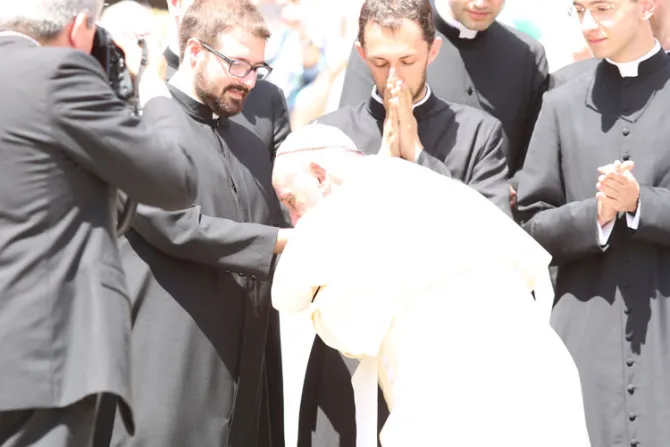 11 sacerdotes serán ordenados en la Diócesis del Papa Francisco el Domingo del Buen Pastor