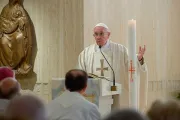 Papa Francisco: ¿Respondemos a Dios con un “sí” como María o miramos a otro lado?