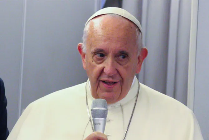 El Papa Francisco explica por qué no dijo “rohingya” durante su viaje a Myanmar