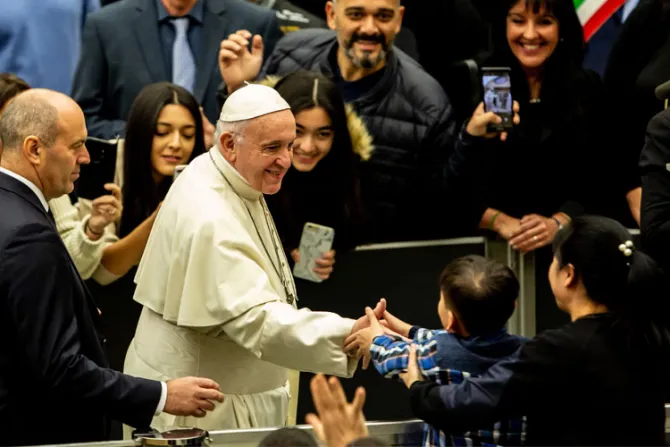 El Papa Francisco invita a dejarse sorprender por Jesús en esta Navidad