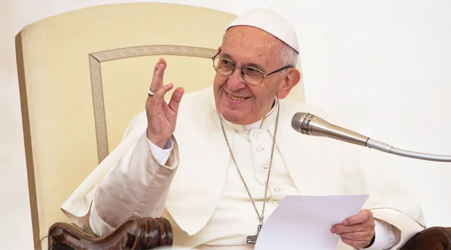 El Papa Francisco durante la Audiencia. Foto: Daniel Ibáñez / ACI Prensa?w=200&h=150