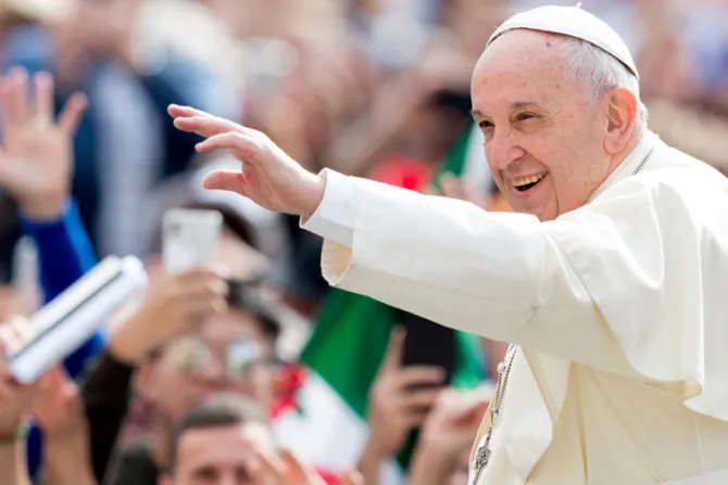 El Papa destaca el profundo sentido religioso de los países africanos