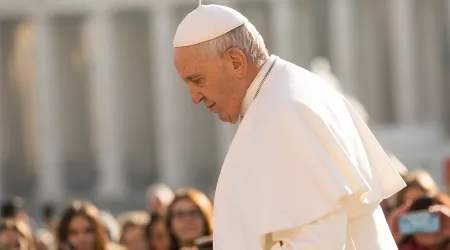 El Papa reprocha al mundo que aparte la mirada ante el martirio de cristianos