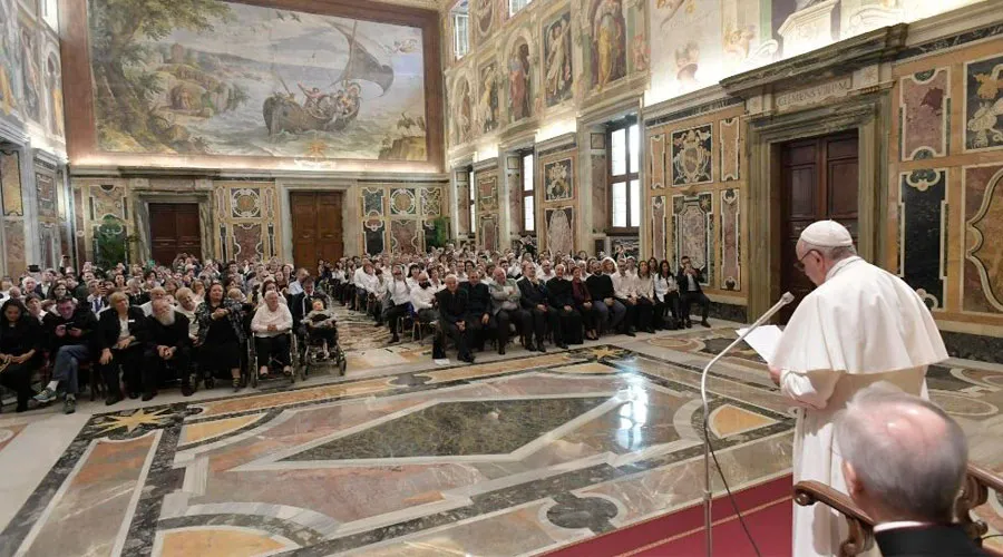 El Papa destaca la eficacia de la música y el canto en la misión evangelizadora