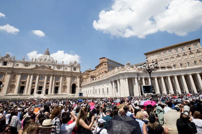 Papa Francisco: Una fe que se reduce a fórmulas prefabricadas es una fe miope