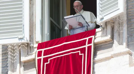 Papa Francisco: Las Bienaventuranzas nos ayudan a no confiar en las cosas materiales