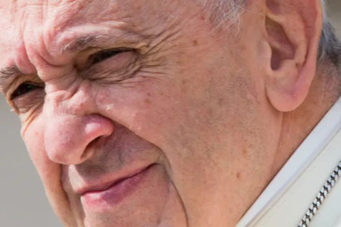 Papa Francisco: Las religiones, si no persiguen la paz reniegan de sí mismas