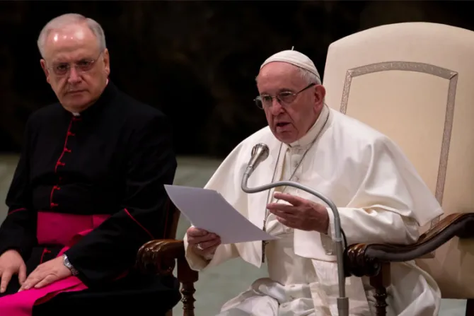 Papa Francisco: En el diálogo con Dios no hay espacio para el individualismo