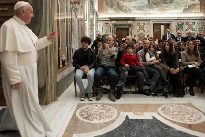 El Papa subraya que el trabajo caritativo debe alimentarse con la oración