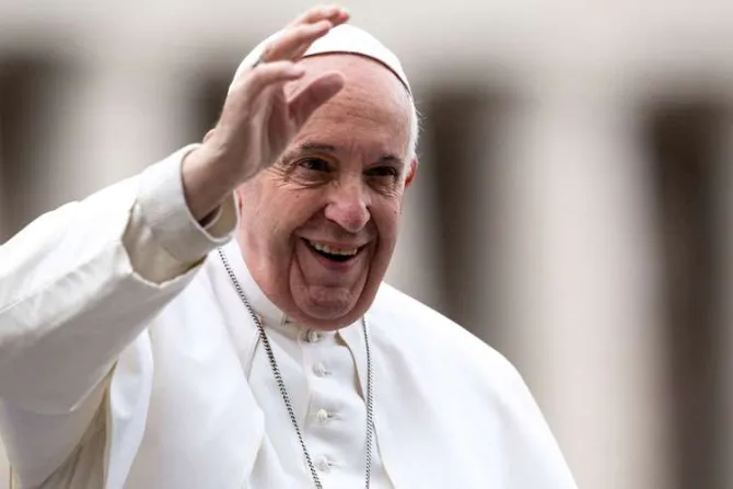 Vaticano emite estas estampillas por los 50 años de sacerdocio del Papa Francisco