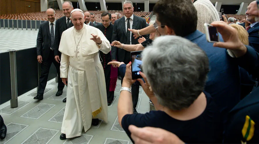 El Papa Francisco durante la audiencia. Foto: Vatican Media?w=200&h=150