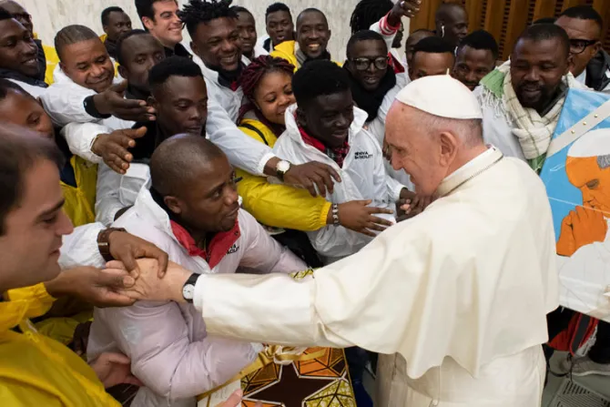 El Papa anima a ir contracorriente para proteger los derechos humanos en el mundo