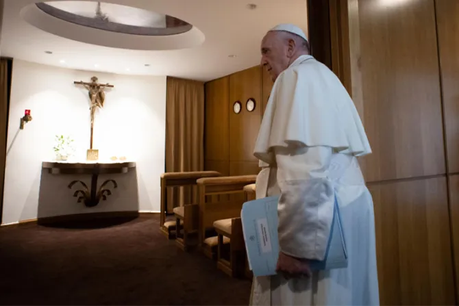 El Papa Francisco sufre una caída en el Vaticano sin consecuencias